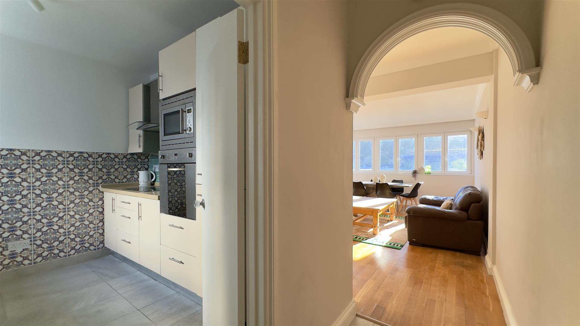 Image of Apartment - 3 Bedrooms - 1 Bathrooms for Rental in Marina Court-Gibraltar, Image 7